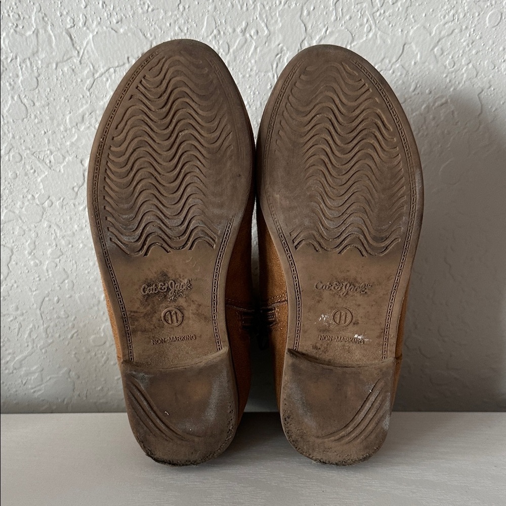 Cat & Jack Toddler Girl Tan Suede Boots - Size 11 - Picture 8 of 8